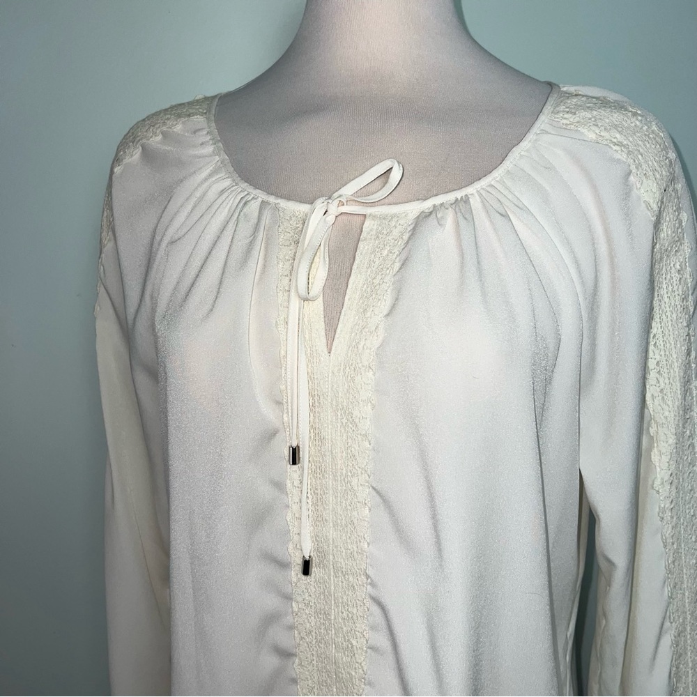 Saint Tropez West Ivory Lace Accent Blouse - Picture 5 of 15